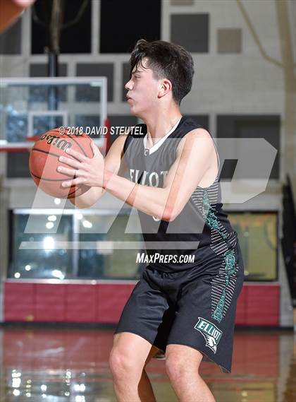 Thumbnail 2 in Elliot Christian vs. Central Valley (Trojan Christmas Classic) photogallery.
