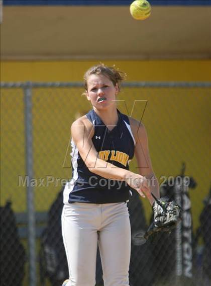 Thumbnail 1 in Gloucester City vs Saddle Brook (NJSIAA Public Finals) photogallery.