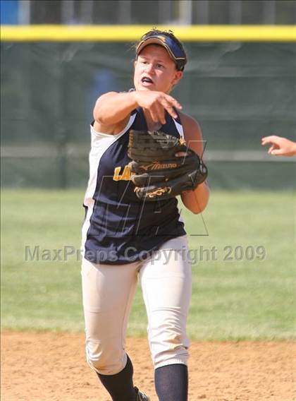 Thumbnail 1 in Gloucester City vs Saddle Brook (NJSIAA Public Finals) photogallery.