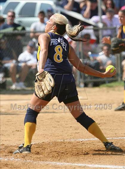 Thumbnail 2 in Gloucester City vs Saddle Brook (NJSIAA Public Finals) photogallery.