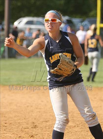 Thumbnail 3 in Gloucester City vs Saddle Brook (NJSIAA Public Finals) photogallery.