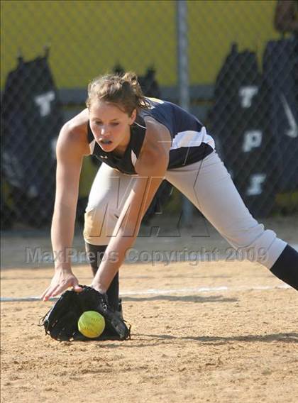 Thumbnail 3 in Gloucester City vs Saddle Brook (NJSIAA Public Finals) photogallery.