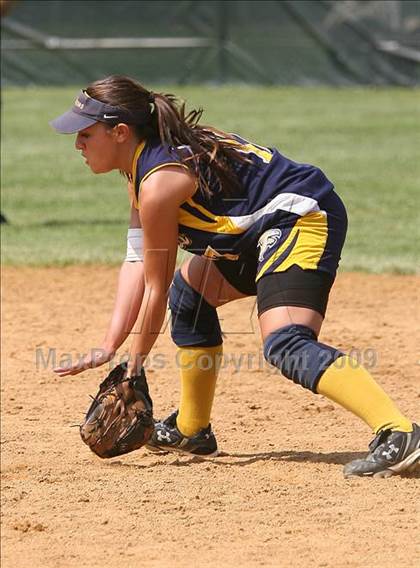 Thumbnail 3 in Gloucester City vs Saddle Brook (NJSIAA Public Finals) photogallery.