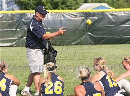 Thumbnail 1 in Gloucester City vs Saddle Brook (NJSIAA Public Finals) photogallery.