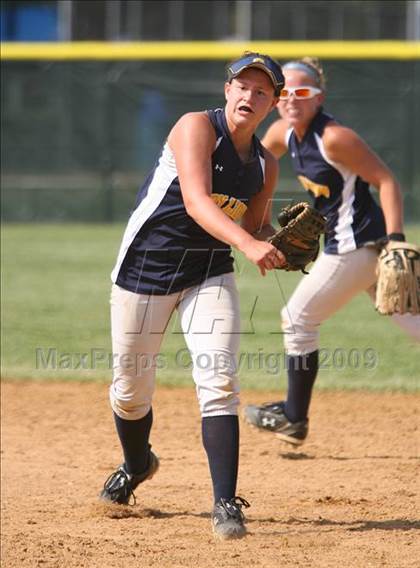 Thumbnail 2 in Gloucester City vs Saddle Brook (NJSIAA Public Finals) photogallery.