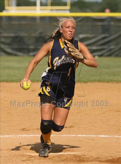 Thumbnail 2 in Gloucester City vs Saddle Brook (NJSIAA Public Finals) photogallery.