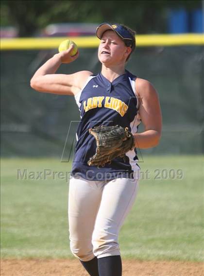 Thumbnail 3 in Gloucester City vs Saddle Brook (NJSIAA Public Finals) photogallery.