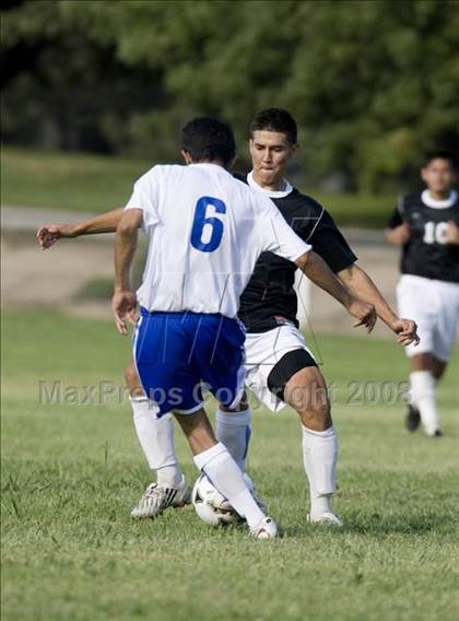 Thumbnail 1 in Atwater vs. Modesto (Spartans Classic) photogallery.