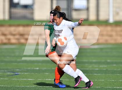 Thumbnail 2 in Gateway College Preparatory vs. Bastrop (Georgetown Governor's Cup) photogallery.