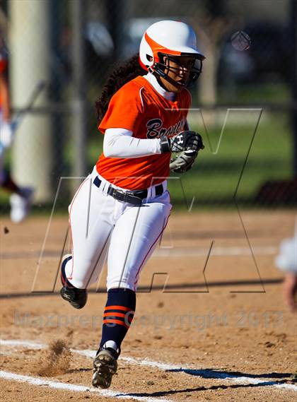 Thumbnail 3 in Fort Bend Bush vs. Sweeny (1st Capitol Classic) photogallery.