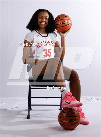Thumbnail 2 in Denton Ryan Lady Raiders (Team and Individual) photogallery.