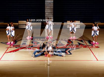 Thumbnail 1 in Denton Ryan Lady Raiders (Team and Individual) photogallery.