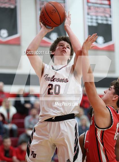 Thumbnail 1 in Logan Elm vs Fairfield Union (OHSAA D2 Sectional) photogallery.