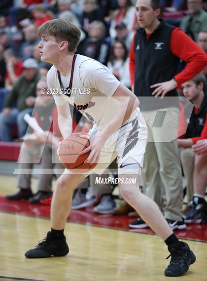 Thumbnail 3 in Logan Elm vs Fairfield Union (OHSAA D2 Sectional) photogallery.