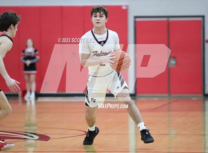 Thumbnail 1 in Logan Elm vs Fairfield Union (OHSAA D2 Sectional) photogallery.