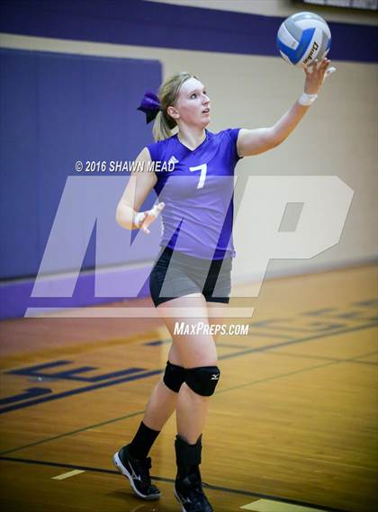 Thumbnail 3 in Lake Michigan Catholic @ Lawrence photogallery.