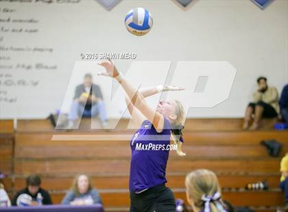 Thumbnail 1 in Lake Michigan Catholic @ Lawrence photogallery.