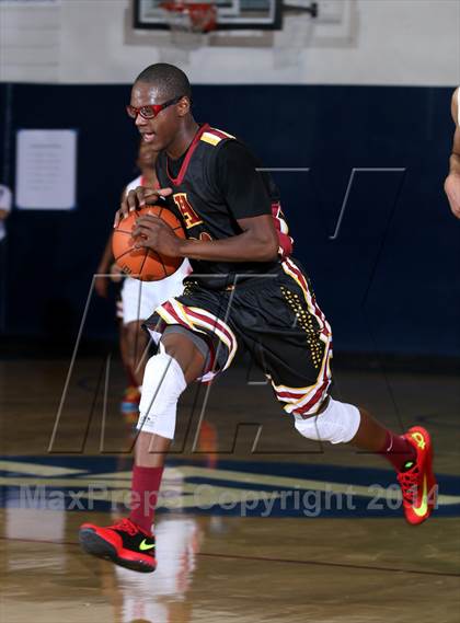 Thumbnail 3 in Highland vs. Maranatha (Lancers Hoops Showdown)  photogallery.