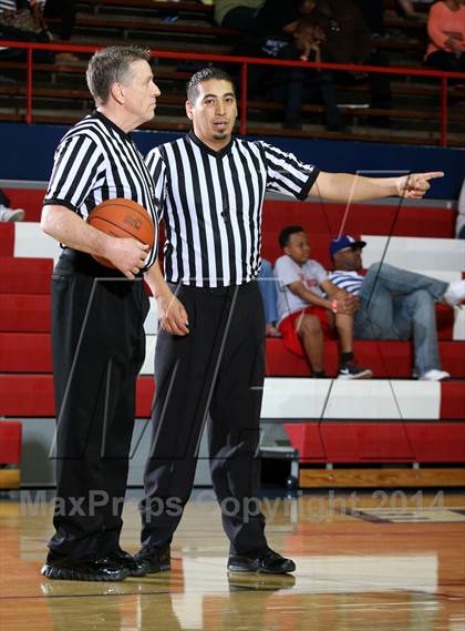 Thumbnail 2 in Highland vs. Maranatha (Lancers Hoops Showdown)  photogallery.