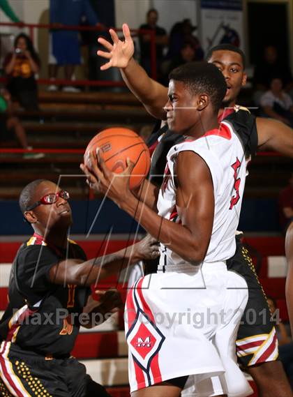 Thumbnail 2 in Highland vs. Maranatha (Lancers Hoops Showdown)  photogallery.