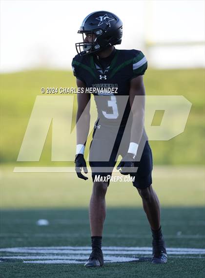 Thumbnail 3 in Pflugerville vs. Iowa Colony (UIL 5A Football Division II Region 3 Area Playoff) photogallery.