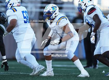 Thumbnail 2 in Pflugerville vs. Iowa Colony (UIL 5A Football Division II Region 3 Area Playoff) photogallery.