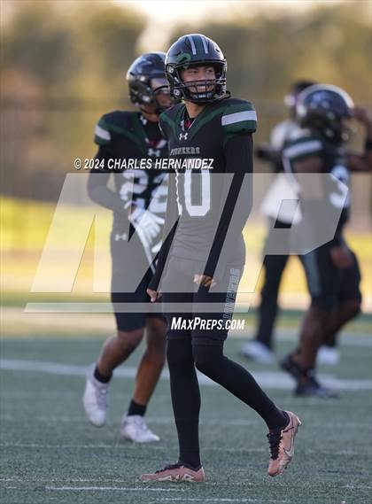 Thumbnail 2 in Pflugerville vs. Iowa Colony (UIL 5A Football Division II Region 3 Area Playoff) photogallery.