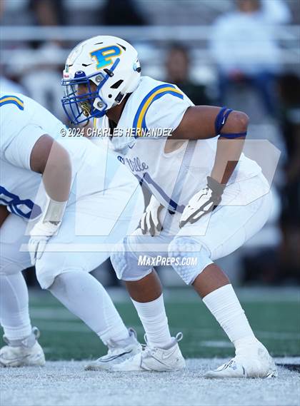 Thumbnail 2 in Pflugerville vs. Iowa Colony (UIL 5A Football Division II Region 3 Area Playoff) photogallery.
