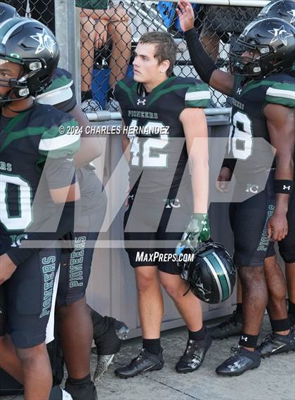 Thumbnail 1 in Pflugerville vs. Iowa Colony (UIL 5A Football Division II Region 3 Area Playoff) photogallery.