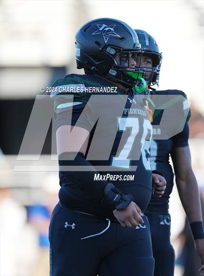 Thumbnail 2 in Pflugerville vs. Iowa Colony (UIL 5A Football Division II Region 3 Area Playoff) photogallery.
