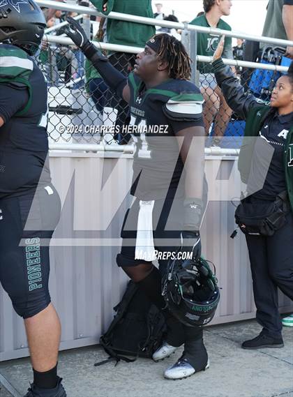 Thumbnail 3 in Pflugerville vs. Iowa Colony (UIL 5A Football Division II Region 3 Area Playoff) photogallery.