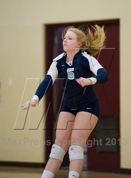 Thumbnail 3 in Castle View Vs. Valor Christian (JV) photogallery.