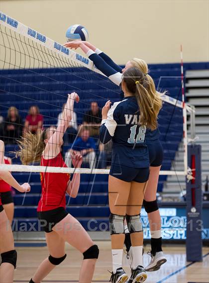 Thumbnail 3 in Castle View Vs. Valor Christian (JV) photogallery.