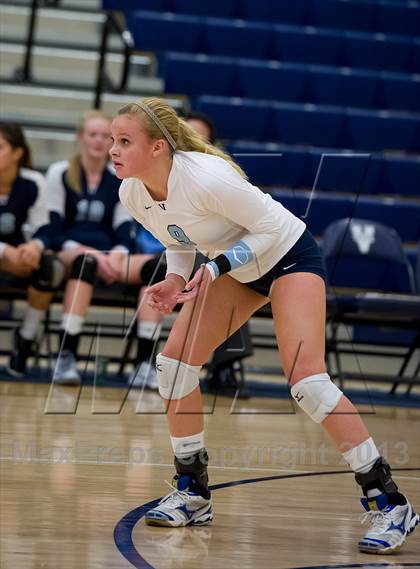 Thumbnail 2 in Castle View Vs. Valor Christian (JV) photogallery.