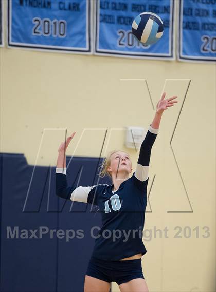 Thumbnail 2 in Castle View Vs. Valor Christian (JV) photogallery.