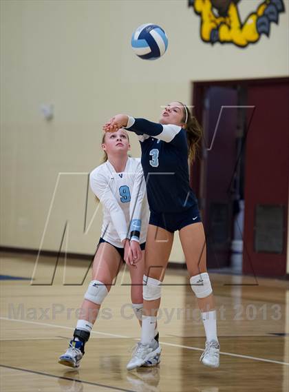 Thumbnail 3 in Castle View Vs. Valor Christian (JV) photogallery.