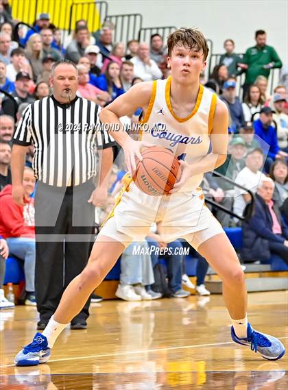 Thumbnail 1 in Muncie Central vs. Greenfield-Central (IHSAA 4A Section 9 Semifinal) photogallery.
