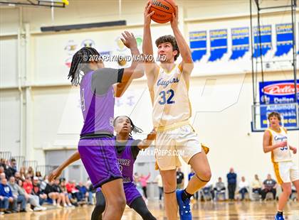 Thumbnail 1 in Muncie Central vs. Greenfield-Central (IHSAA 4A Section 9 Semifinal) photogallery.