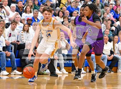 Thumbnail 3 in Muncie Central vs. Greenfield-Central (IHSAA 4A Section 9 Semifinal) photogallery.