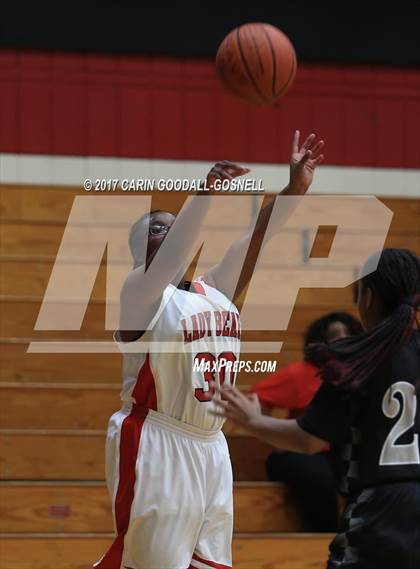 Thumbnail 2 in Havelock @ New Bern photogallery.