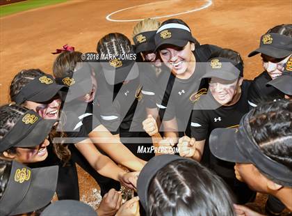 Thumbnail 2 in Salpointe Catholic vs. Cactus (AIA 4A Final Awards) photogallery.