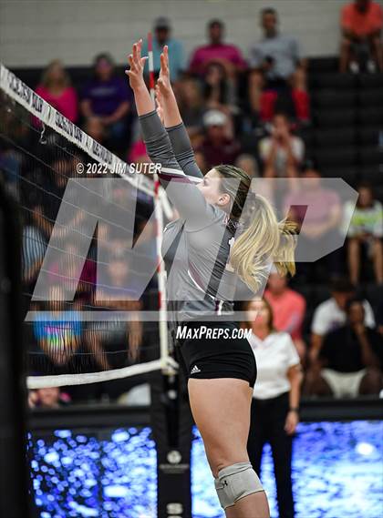 Thumbnail 2 in College Station vs Magnolia photogallery.