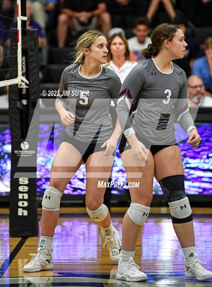 Thumbnail 3 in College Station vs Magnolia photogallery.