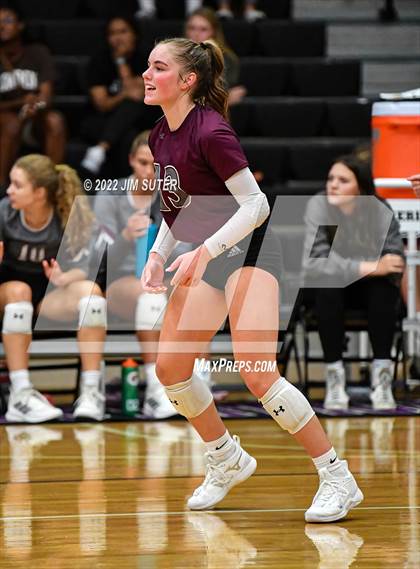 Thumbnail 3 in College Station vs Magnolia photogallery.
