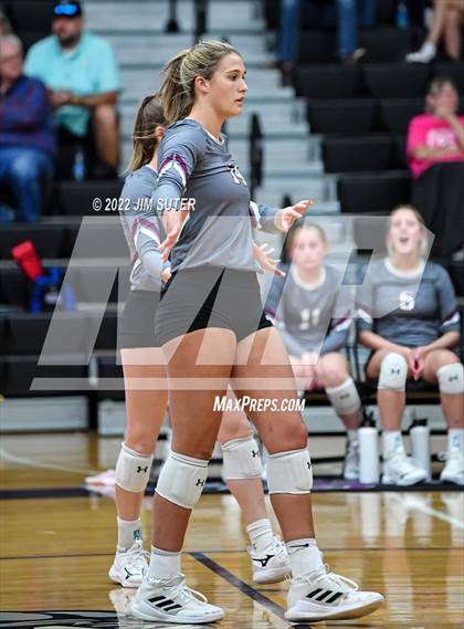 Thumbnail 2 in College Station vs Magnolia photogallery.