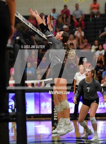 Thumbnail 2 in College Station vs Magnolia photogallery.