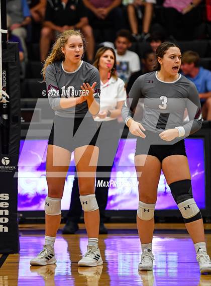 Thumbnail 1 in College Station vs Magnolia photogallery.