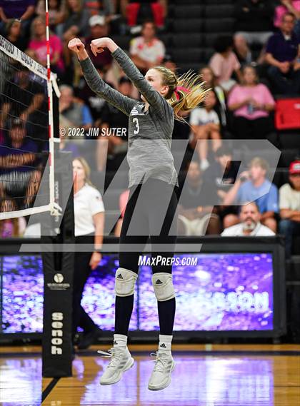 Thumbnail 2 in College Station vs Magnolia photogallery.