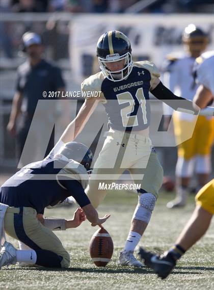 Thumbnail 2 in Evergreen vs. Rifle (CHSAA 3A 1st Round Playoffs) photogallery.