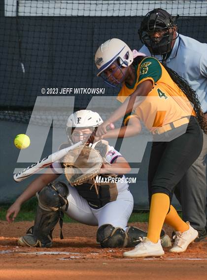 Thumbnail 2 in Terry Sanford @ Pine Forest photogallery.